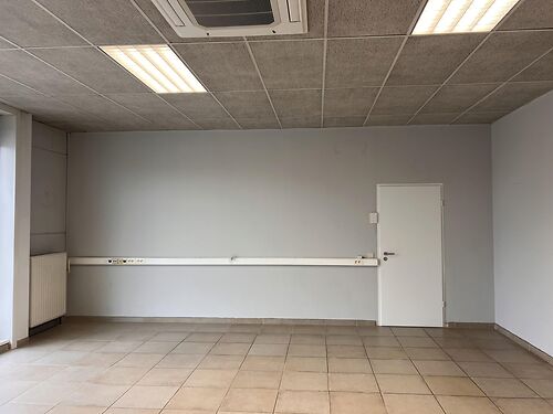 Kantoren langs de Knokkebaan te Maldegem