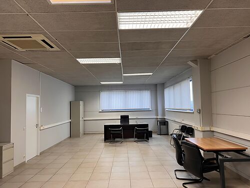 Kantoren langs de Knokkebaan te Maldegem