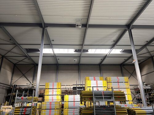 Recent magazijn in de Grote Nest te Evergem (Gent), vlakbij de Gentse haven