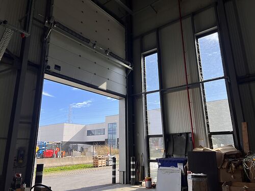 Recent magazijn in de Grote Nest te Evergem (Gent), vlakbij de Gentse haven