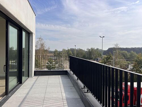 Kantoor met terras in industriezone Klein Akker te Stekene