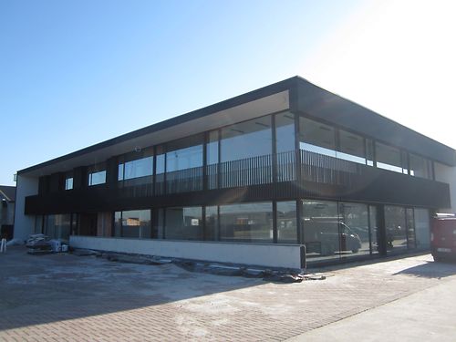 Diverse kantoorruimtes in een business center te Nazareth