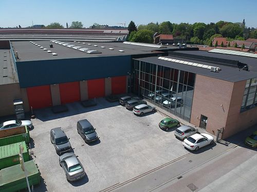 Mooi afgewerkt kantoor te Roeselare