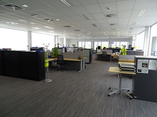 Mooi afgewerkt kantoor te Roeselare