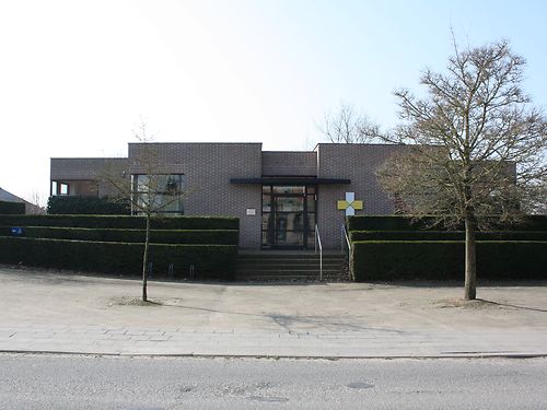 VERKOCHT: Alleenstaand kantoorgebouw te Poperinge