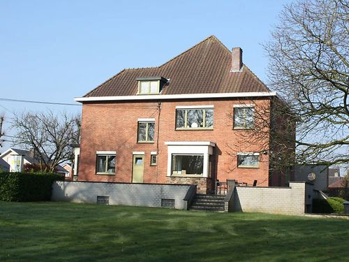 Villa ideaal voor combinatie van wonen en werken te Pittem