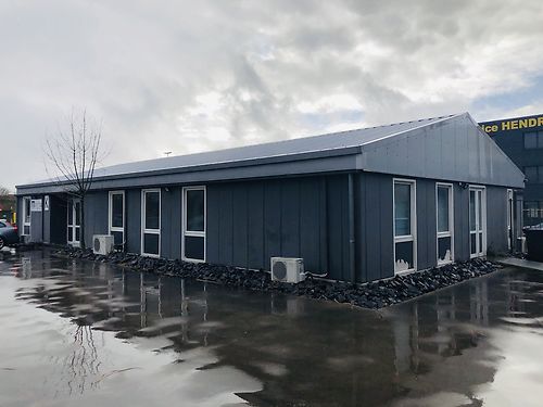 Alleenstaand kantoorgebouw te Wondelgem