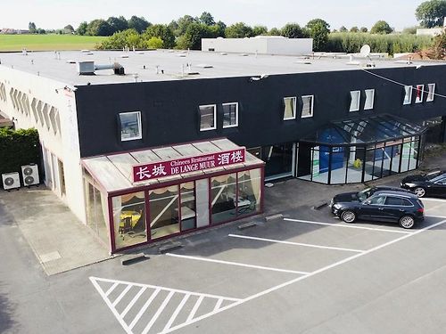 Commerciële ruimte op zichtlocatie te Hooglede