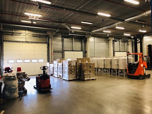Logistiek magazijn nabij E40 te Erembodegem