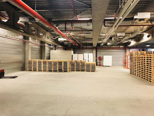 Logistiek magazijn nabij E40 te Erembodegem