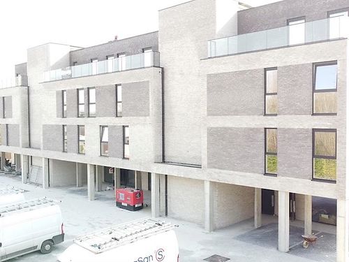 Verschillende handelspanden / praktijkruimte  in nieuwbouwproject  te Herzele