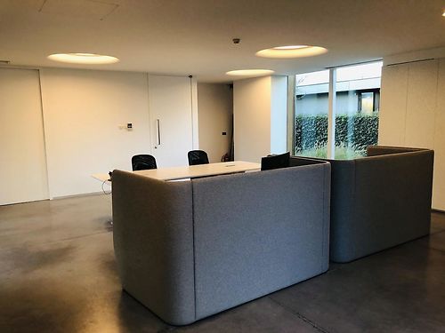 VERHUURD: Kantoor langs Kortrijksesteenweg te Sint-Denijs-Westrem