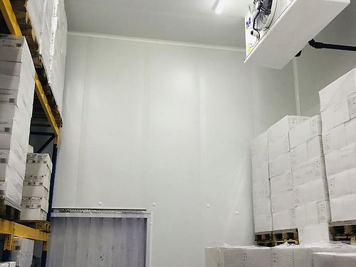 VERHUURD: Voedingsgeschikt bedrijfsgebouw langs de N60 te Oudenaarde