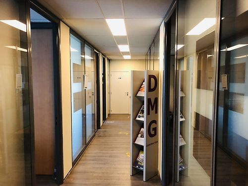 Magazijnen met kantoorruimte te Evergem