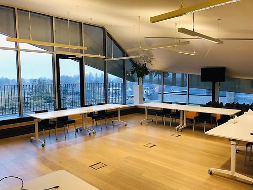 Penthouse kantoorruimte in modern gebouw te Gent (Wondelgem) nabij R4
