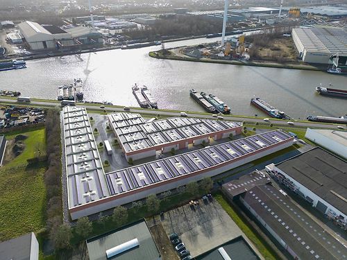 KMO units  vlakbij de R4 te Evergem