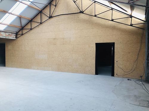 Magazijn nabij stadscentrum te Waregem