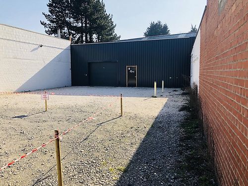 Magazijn nabij stadscentrum te Waregem