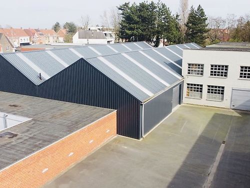 Magazijn nabij stadscentrum te Waregem