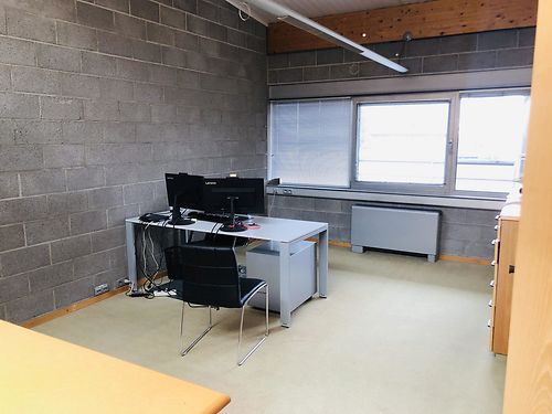 Opslagruimte met kantoren op zichtlocatie te Gent