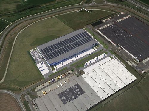 Nieuwbouwmagazijn in industriepark te Evergem