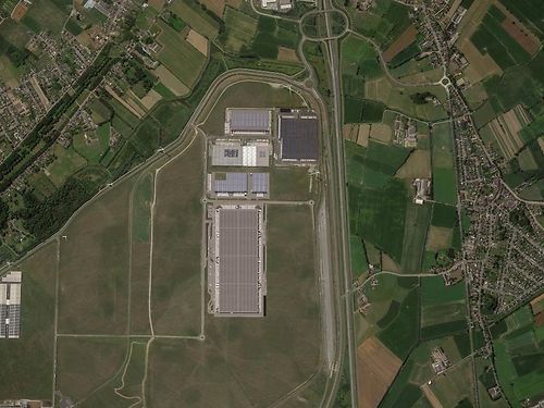 Nieuwbouwmagazijn in industriepark te Evergem