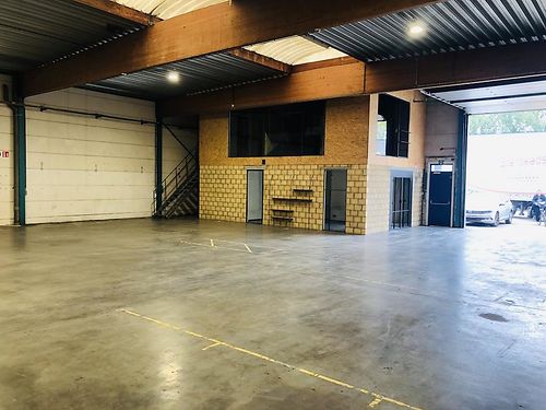 Magazijn / atelier te huur langs Knokkebaan te Maldegem