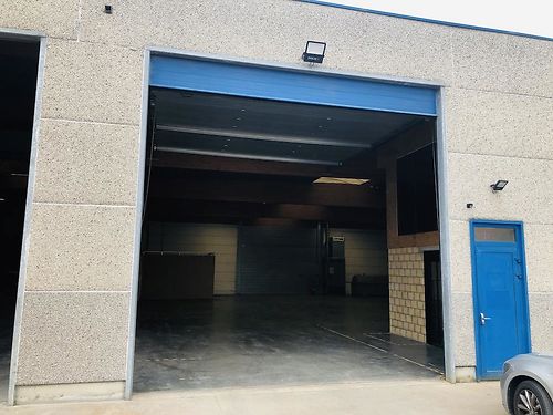 Magazijn / atelier te huur langs Knokkebaan te Maldegem