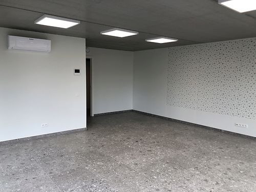 Nieuwbouw kantoor in kleinschalig project te Evergem