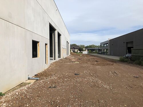 VERHUURD: Nieuwbouw KMO units te Herzele