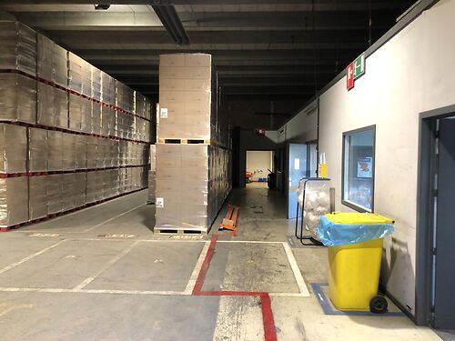 Magazijn op 2,5 ha industriegrond te Dendermonde