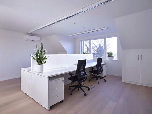 Kantoren in businesscentrum tegenover het station te Waregem