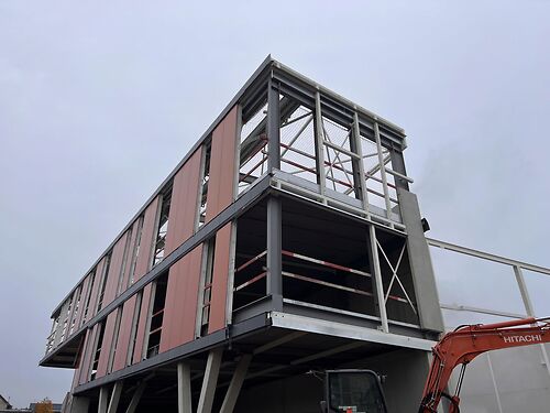 Nieuwbouw KMO unit langsheen E17 te Gentbrugge nabij centrum Gent