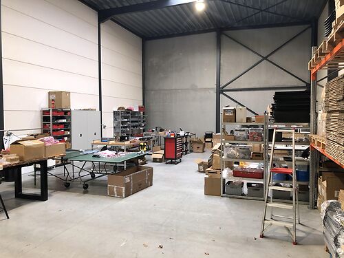 VERHUURD - Recent magazijn in KMO-park te Gent (Sint-Amandsberg)