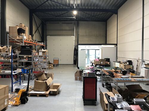 VERHUURD - Recent magazijn in KMO-park te Gent (Sint-Amandsberg)