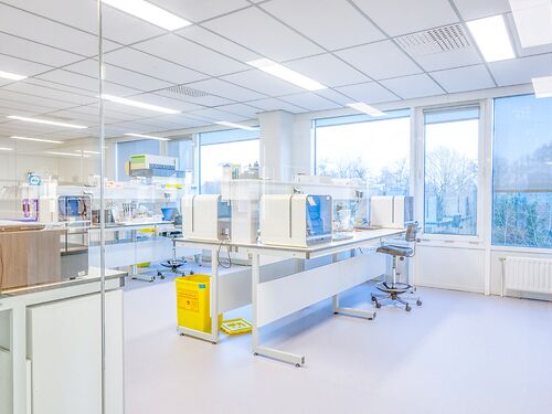 Kantoor met labo op goede locatie te Zwijnaarde (Gent)