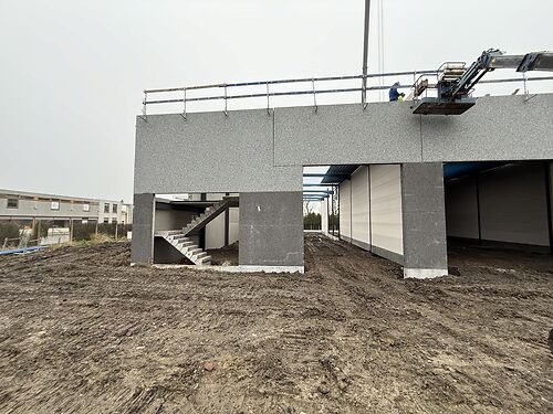 VERKOCHT - Nieuwbouw magazijn (unit 9) nabij centrum te Moorslede (Dadizele)