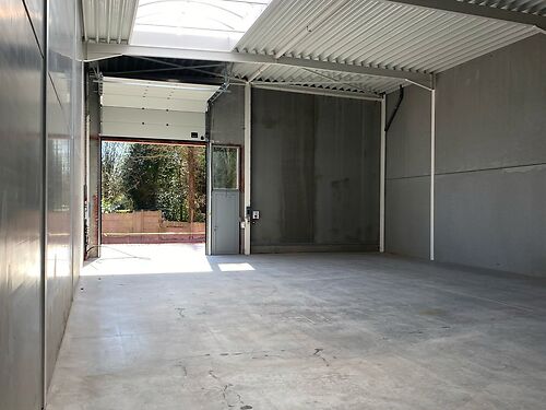 Showroom met kantoor in uniek project te Kortrijk