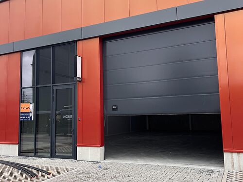 Nieuwbouw KMO unit langsheen E17 te Gentbrugge nabij centrum Gent