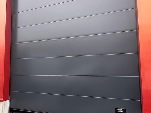 Nieuwbouw KMO unit langsheen E17 te Gentbrugge nabij centrum Gent