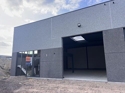Nieuwbouw magazijn te koop nabij centrum te Moorslede (Dadizele) - !!! REEDS 65% VERKOCHT !!!