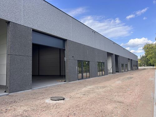 Nieuwbouw magazijn te koop nabij centrum te Moorslede (Dadizele) - !!! REEDS 65% VERKOCHT !!!