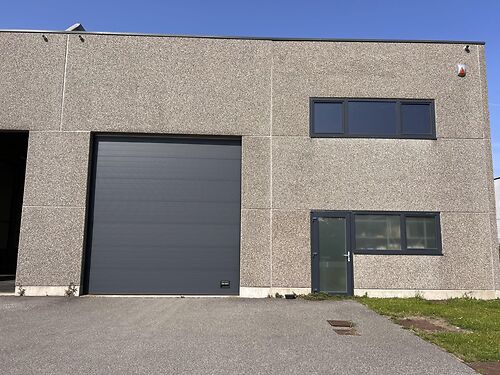 Magazijn/opslagplaats vlakbij de N9 en R4 te Lievegem (Groot Gent)