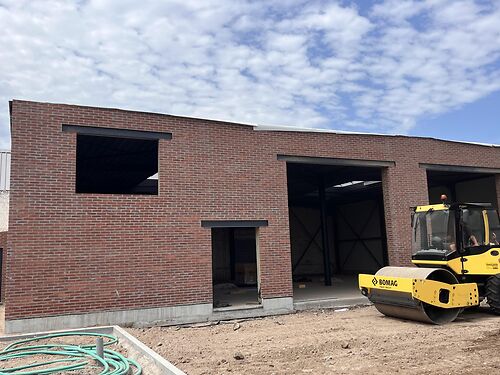 Nieuwbouw KMO-units (in opbouw) in KMO-park 'De Weverij' te Laarne (Kalken)
