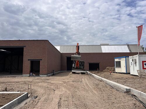 Nieuwbouw KMO-units (in opbouw) in KMO-park 'De Weverij' te Laarne (Kalken)
