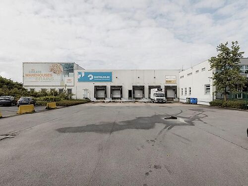 Logistiek magazijn met kantoren op uitstekende locatie te Bornem en met vlotte verbinding naar Antwerpen en Brussel