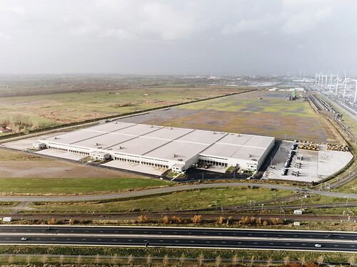 Logistieke magazijnen met kantoor te Zeebrugge