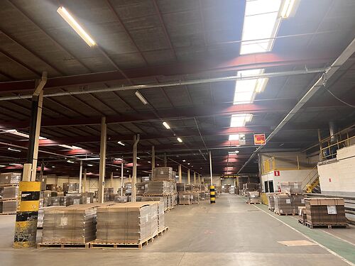 Magazijn te Wielsbeke geschikt voor opslag/logistiek/productie