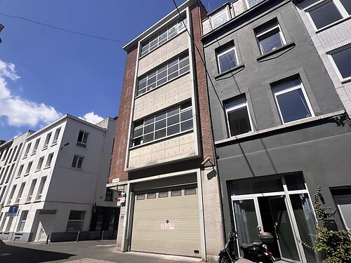 Voormalig fabriekspand in centrum van Antwerpen - ideaal voor ontwikkeling van zowel wooneenheden als bedrijvigheid