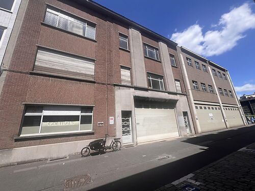 Voormalig fabriekspand in centrum van Antwerpen - ideaal voor ontwikkeling van zowel wooneenheden als bedrijvigheid